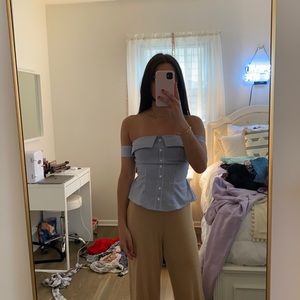 OFF SHOULDER TOP